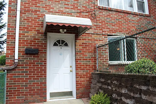 492 Palisade Ave #5 Photo 1 492 Palisade Ave #5 Photo 1