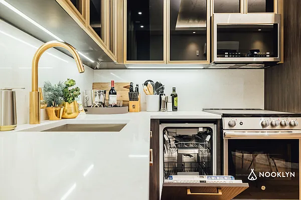 Rented by Nooklyn NYC LLC | media 49