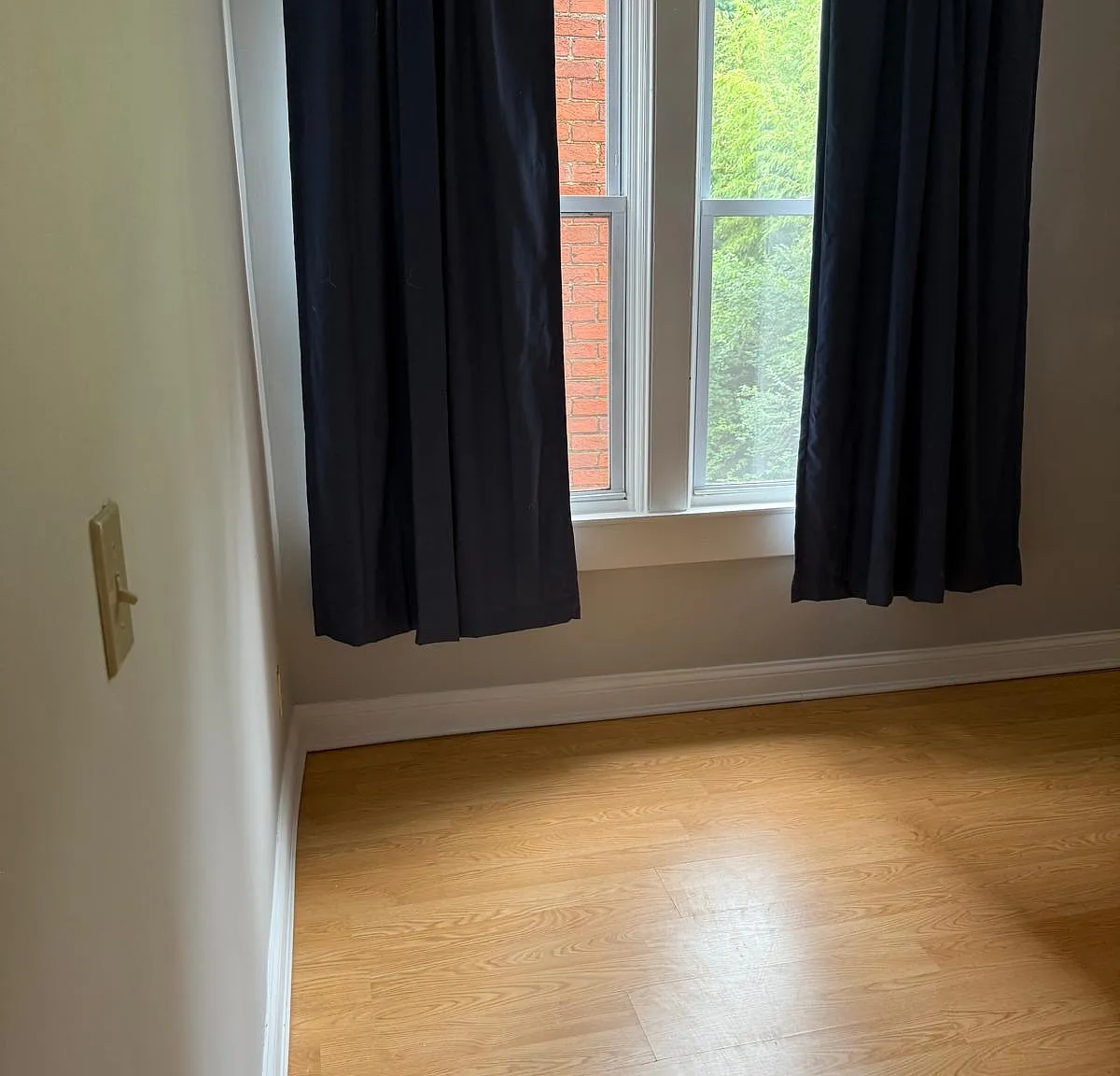 2 bed, 1100 sqft, $1,600 — Photo 4