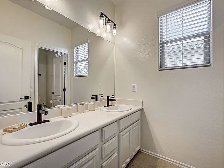 12309 Silvana St — Photo 48
