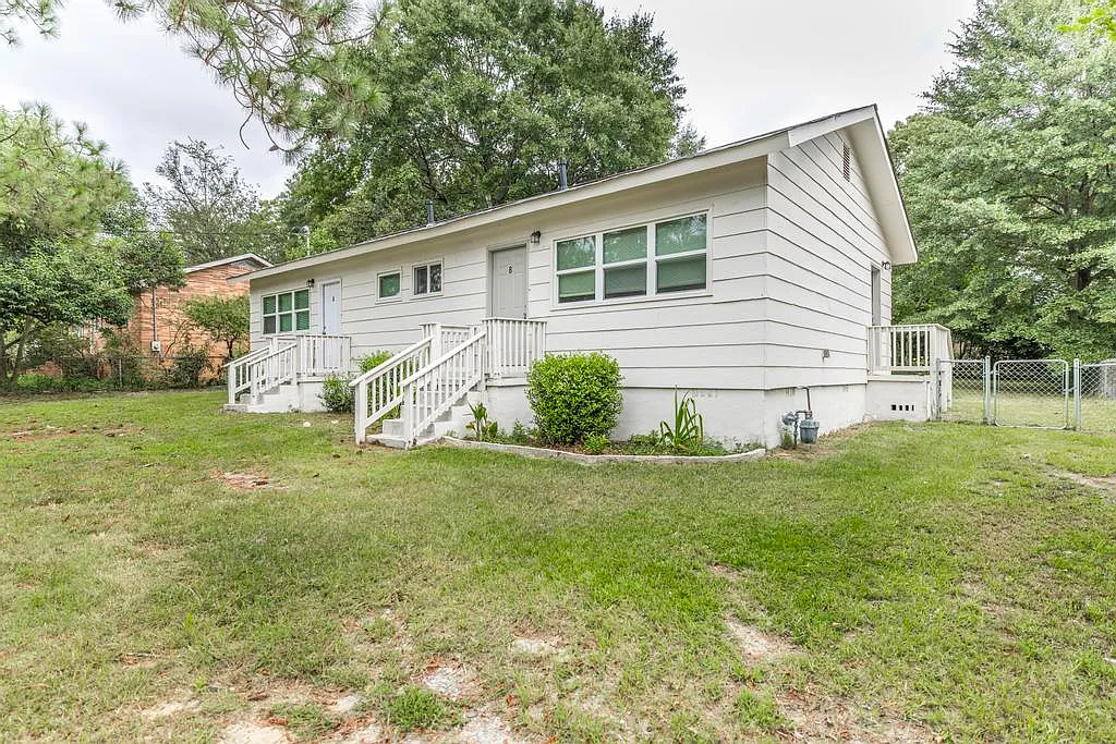 112 Garland Terrace B - 1 — Photo 3