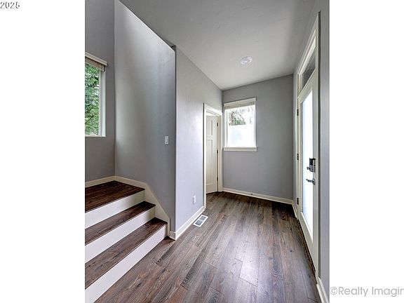 3rd image of 3732 SE Centifolia Ave