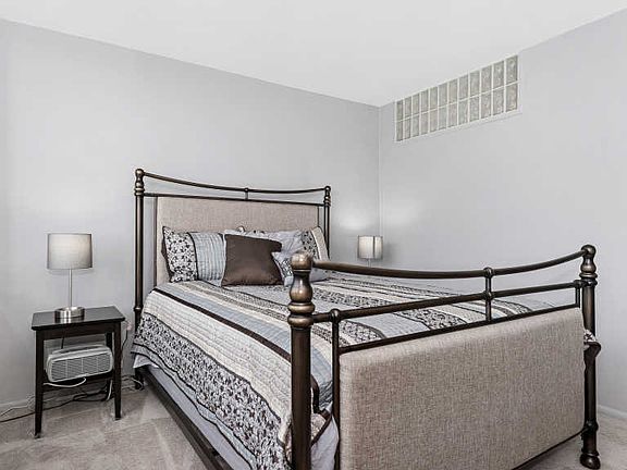 5th image of 4250 N Marine Dr APT 1012
