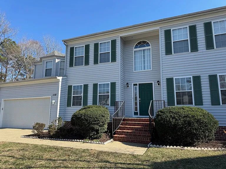 110 Bugle Ct — Photo 1