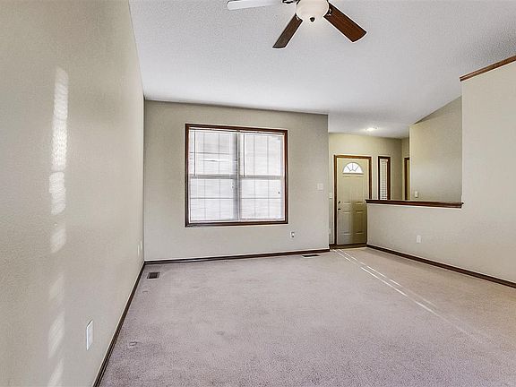 5th image of 746 S Cherrywood Ct