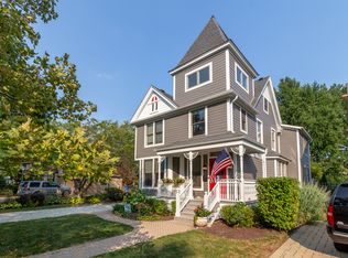 5835 N East Circle Ave, Chicago, IL 60631