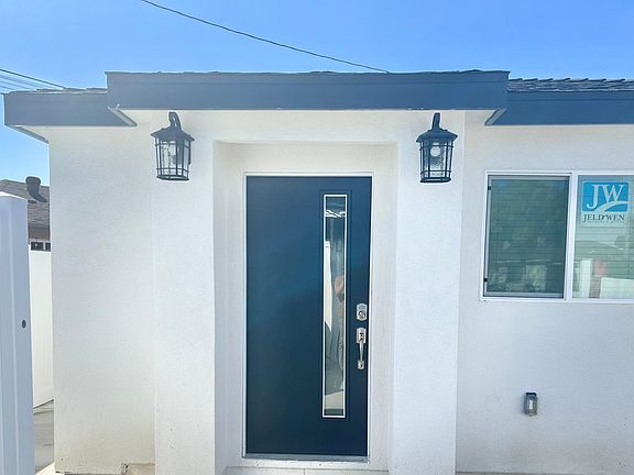 2nd image of 10835 1/2 Ringwood Ave