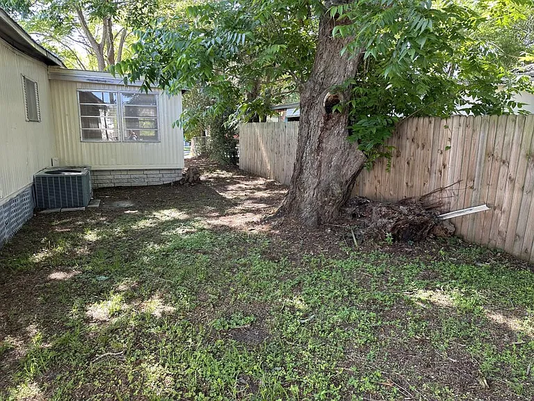 5844 Sunshine Park Dr — Photo 16