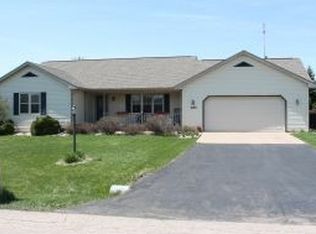N9199 Cedar Hollow Ct, APPLETON, WI 54915