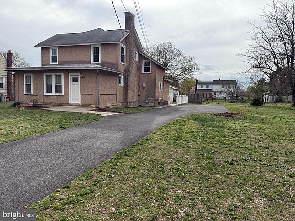2nd image of 1036 S Spring Rd