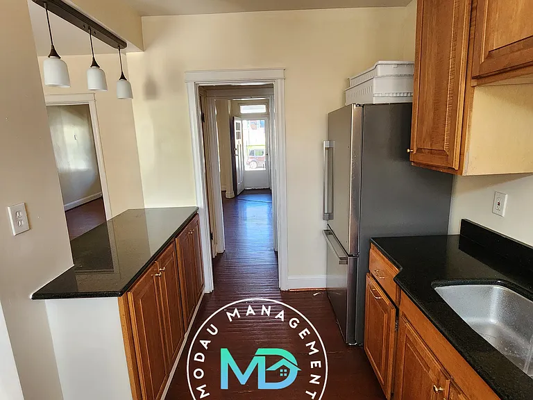 4329 Shamrock Ave — Photo 10