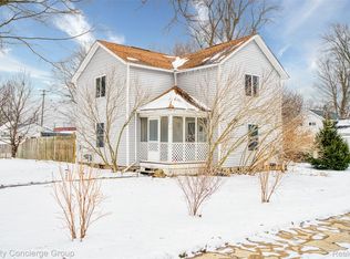 223 S Summit St, Webberville, MI 48892