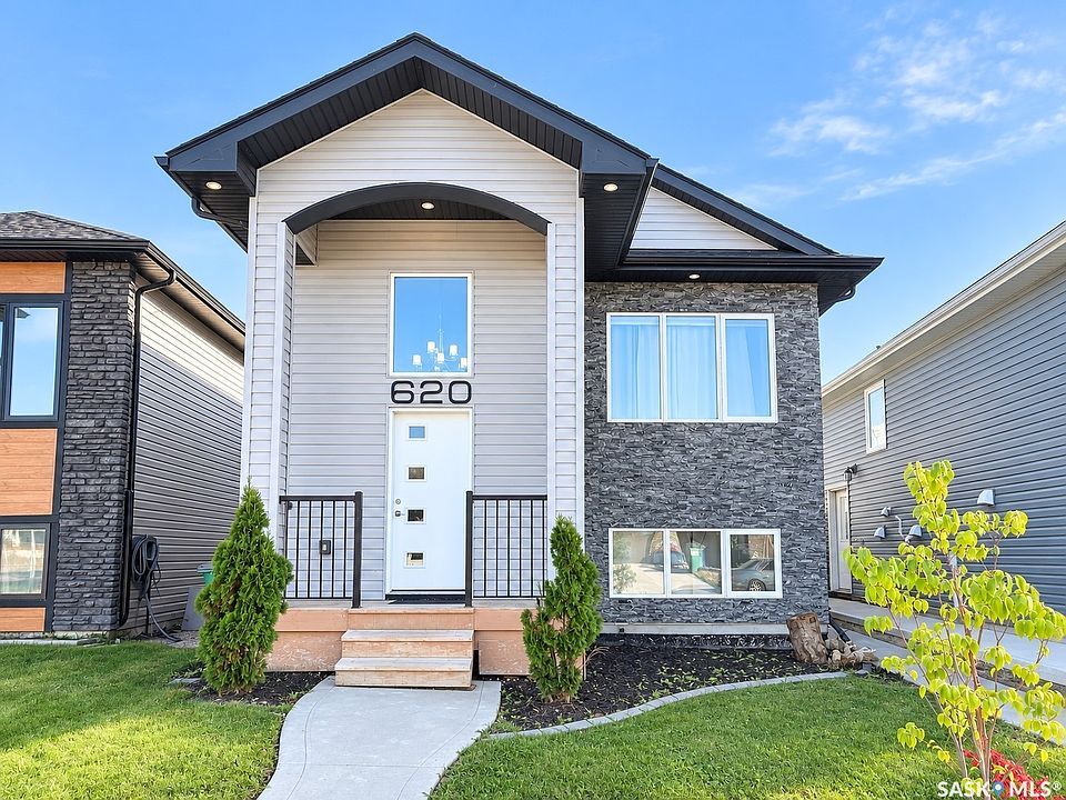 1st image of 620 Ells Crescent