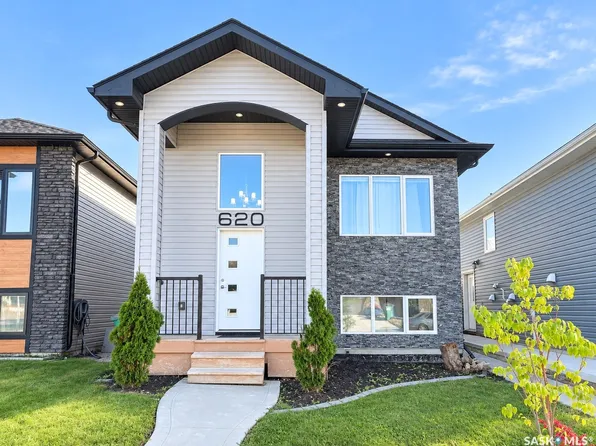 620 Ells Crescent, Saskatoon, SK S7L 6K8