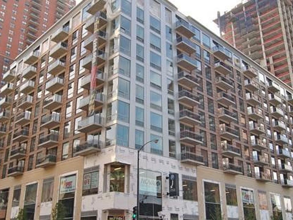 1st image of 1 E 8th St APT 401
