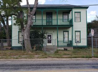 502 E Juan Linn St, Victoria, TX 77901