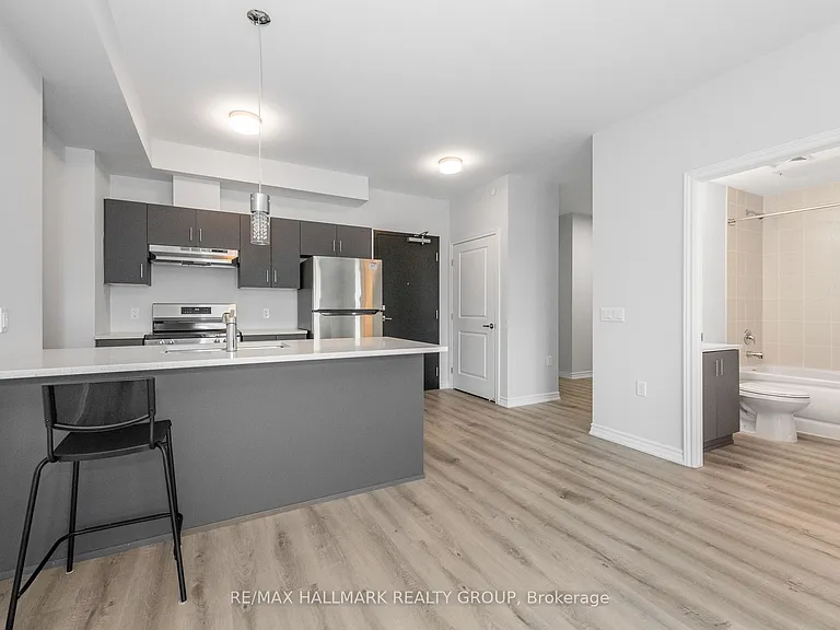 1350 Hemlock Rd #404 — Photo 9