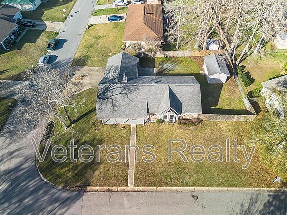 2nd image of 1210 Spring Dr