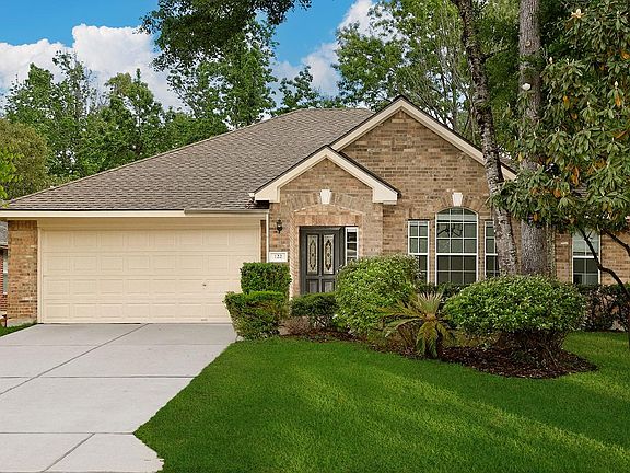 2nd image of 122 S Abram Cir
