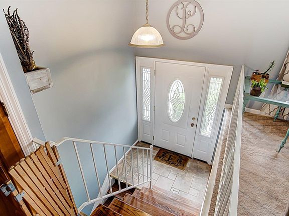 4th image of 1432 Windsong Ct