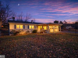 970 Cranes Gap Rd, Carlisle, PA 17013