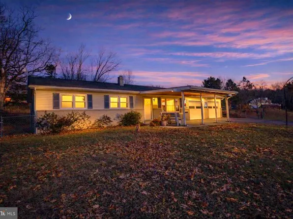970 Cranes Gap Rd, Carlisle, PA 17013