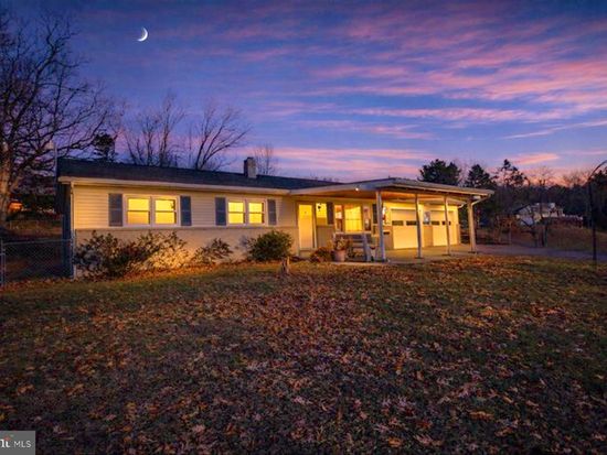 970 Cranes Gap Rd, Carlisle, PA 17013