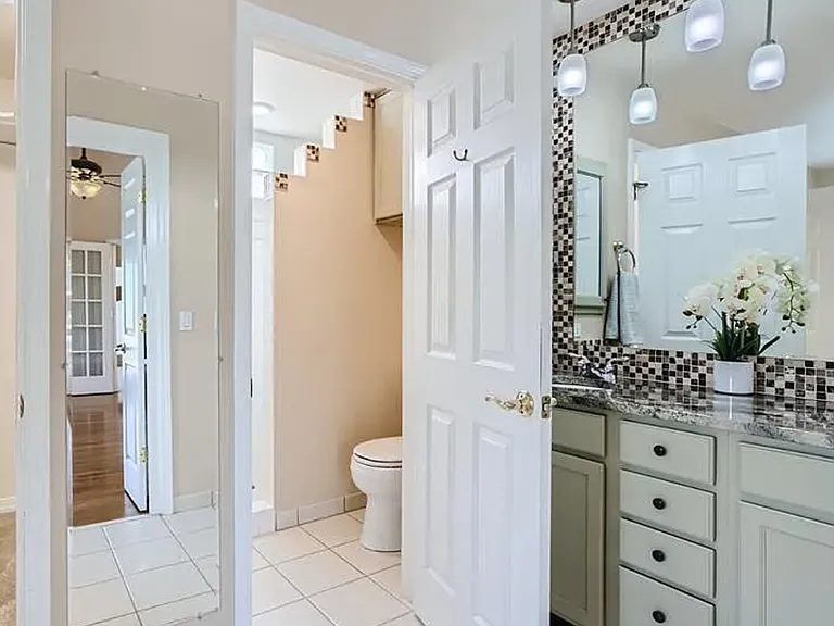 652 La Bourgade Point — Photo 10