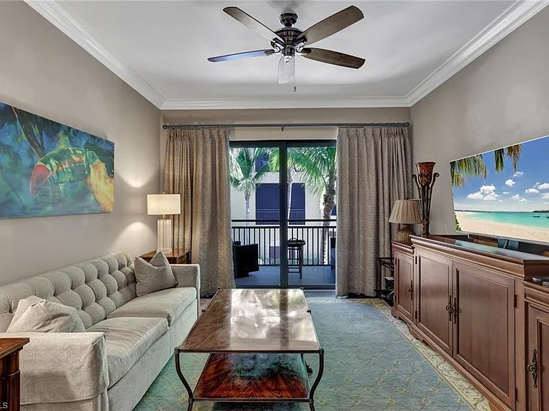 2772 Tiburon Blvd E #5-102 — Photo 11