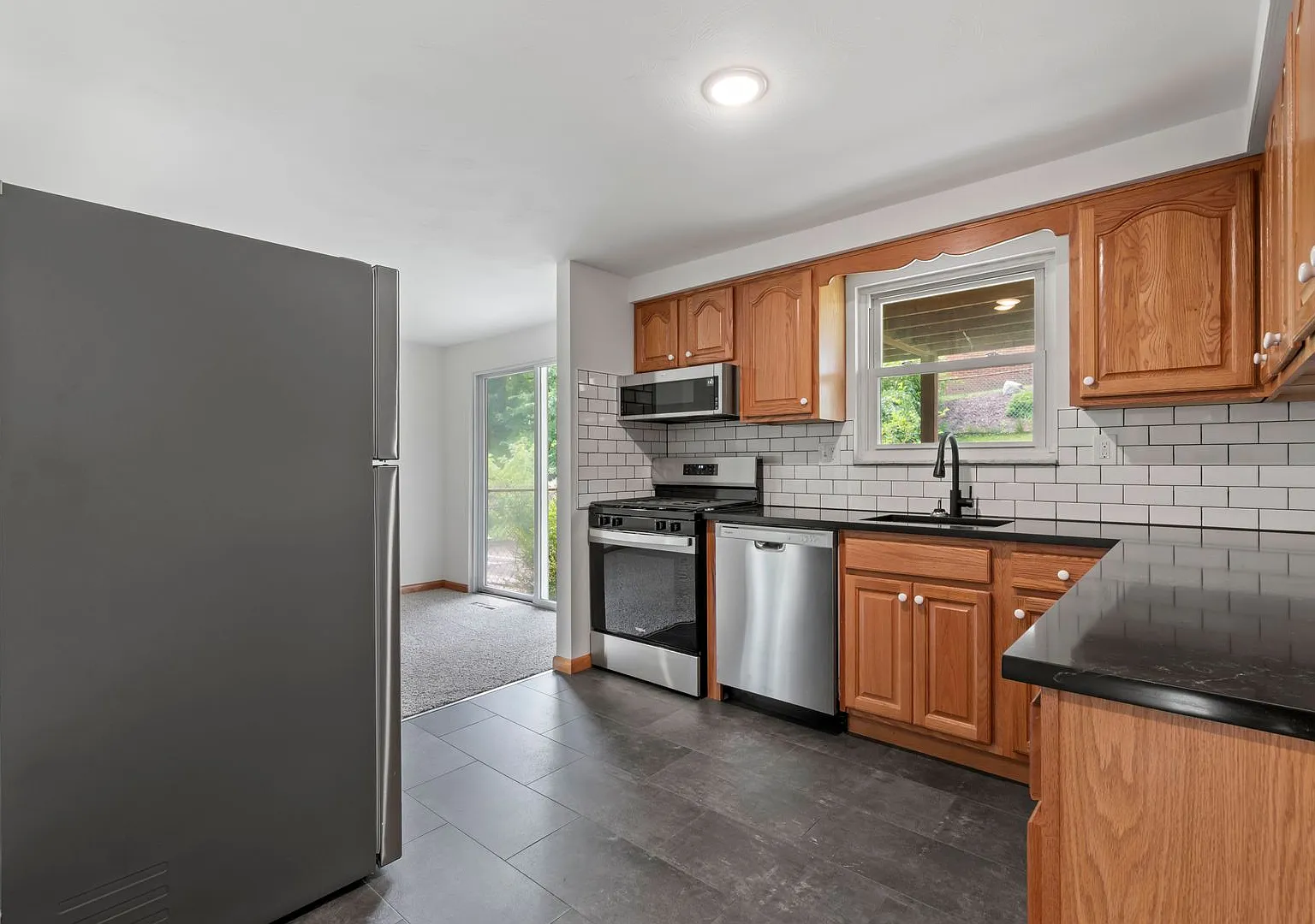 First Month Free Rent Special!! This Newly Renovated 2-Bedroom In West Mifflin Is Ready For Move In! — Photo 2