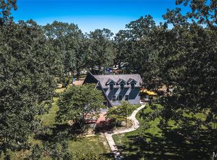 1168 Pawnee Dr, Cuba, MO 65453