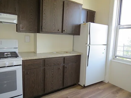 Rented by Capri Jet Realty Corp | media 1