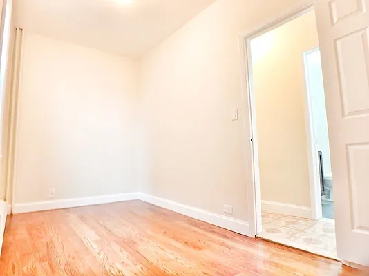 Rented by MAC Realty NY | media 16