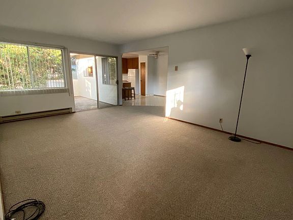 2nd image of 131 Jackson Ave
