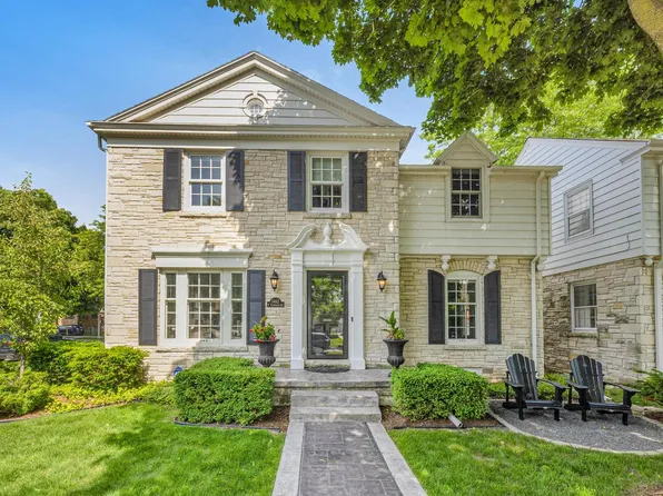 5462 North Shoreland AVENUE, Whitefish Bay, WI 53217
