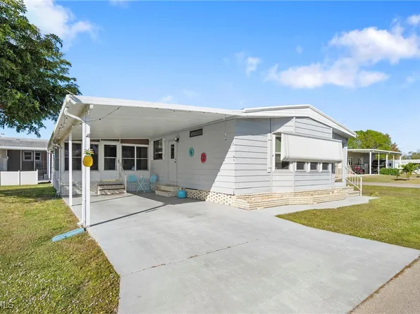 9814 Creekwood Ln, Fort Myers, FL 33905
