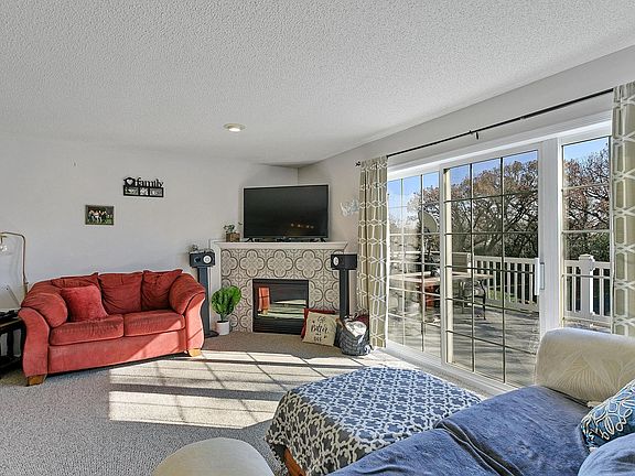 4th image of 4983 Grenwich Ave N