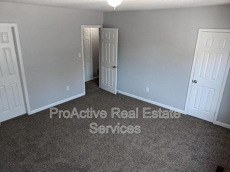 701 Arthur Ave — Photo 12