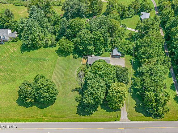 4th image of 1812 E Governor John Sevier Hwy