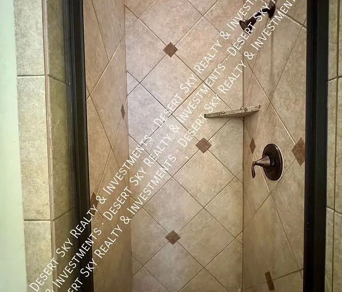 4334 Capistrano Ave — Photo 10