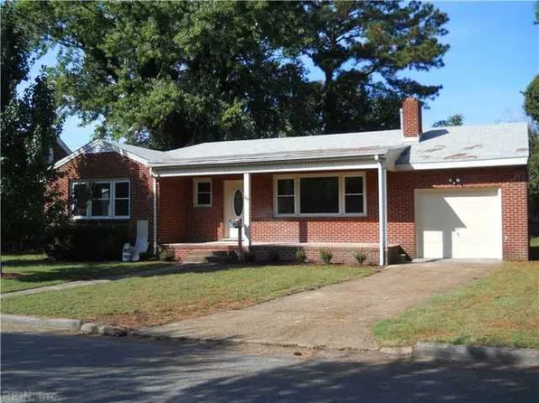 210 Sandpiper Dr, Portsmouth, VA 23704