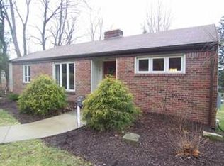 101 Joyce Dr, Mcmurray, PA