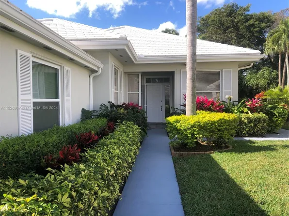 8563 Wakefield Dr, Palm Beach Gardens, FL 33410