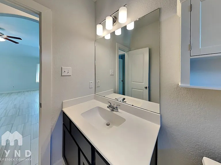 6910 Spring Vale Dr — Photo 14
