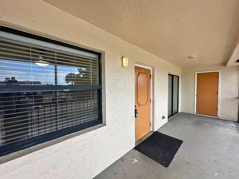 1331 S Federal Hwy #6 — Photo 15
