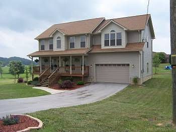 1st image of 122 Mystic Ln