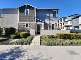 3050 River Trout Walk, Sacramento, CA 95833