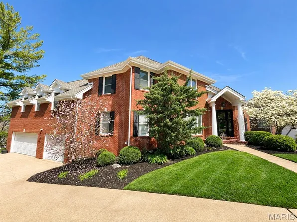 545 Overlook Terrace Ct, Eureka, MO 63025