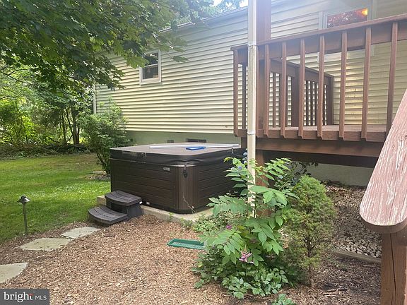 5th image of 115 Valley Green Dr