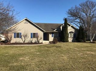 807 Midway Ct, Oregon, IL 61061